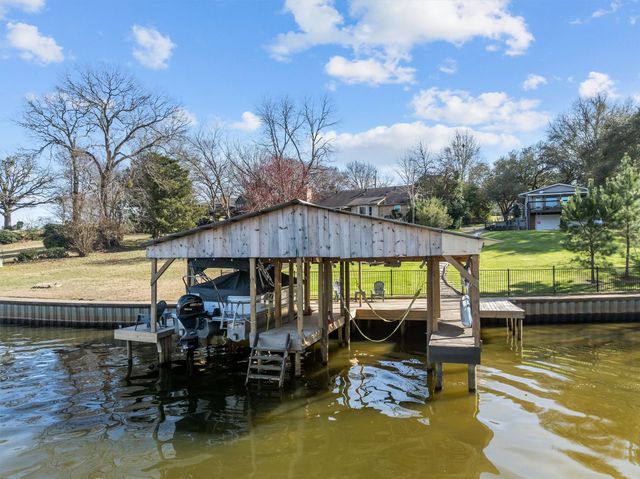 23322 Three Points Drive, Frankston, TX 75763