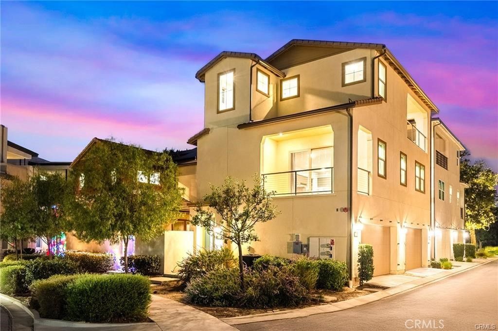 115 Frame, Irvine, CA 92618 — exterior