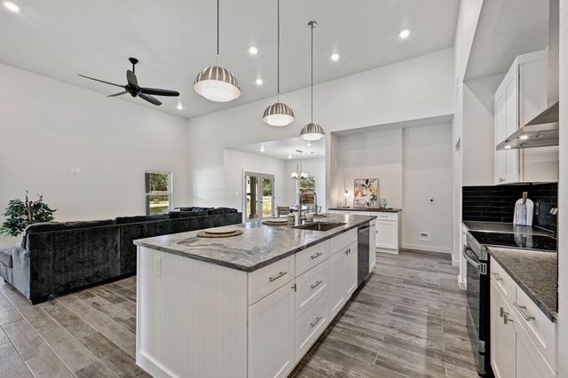 36 Summertime CIR, Wimberley, TX 78676