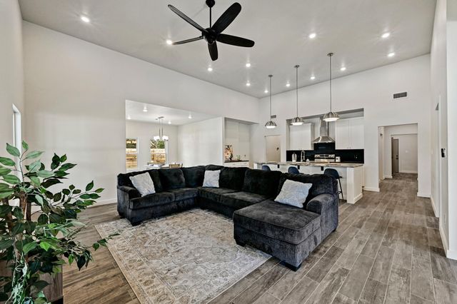 36 Summertime CIR, Wimberley, TX 78676
