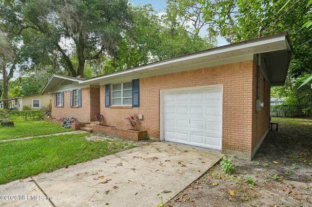 8306 EATON Avenue, Jacksonville, FL 32211