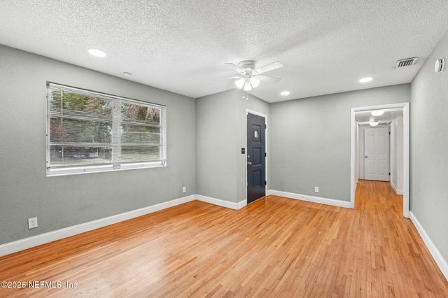 8306 EATON Avenue, Jacksonville, FL 32211