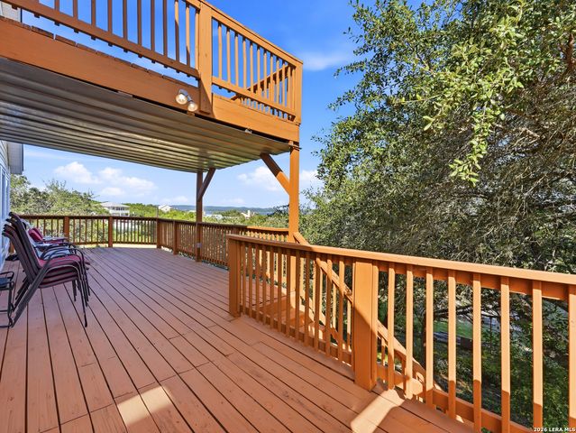 450 Stagecoach Dr, Canyon Lake, TX 78133