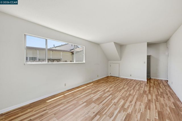 2305 Star Ave, Castro Valley, CA 94546