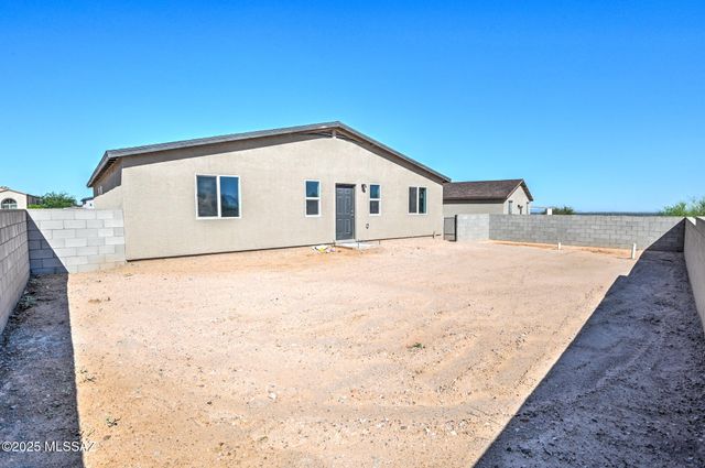 131 S Montgomery Avenue, Corona De Tucson, AZ 85641