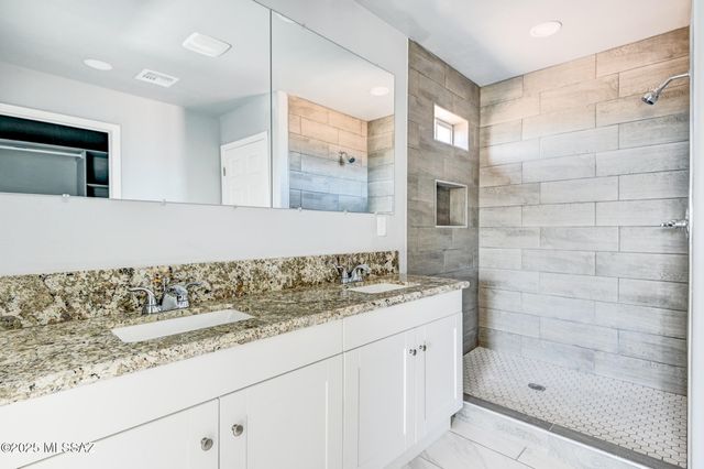 131 S Montgomery Avenue, Corona De Tucson, AZ 85641