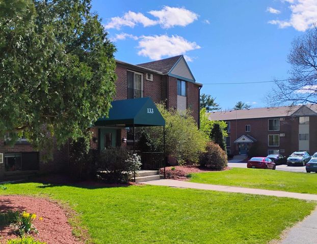 133 English Village Rd Apt 303, Manchester, NH 03102