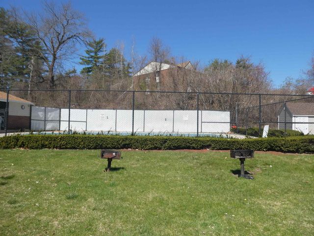 133 English Village Rd Apt 303, Manchester, NH 03102