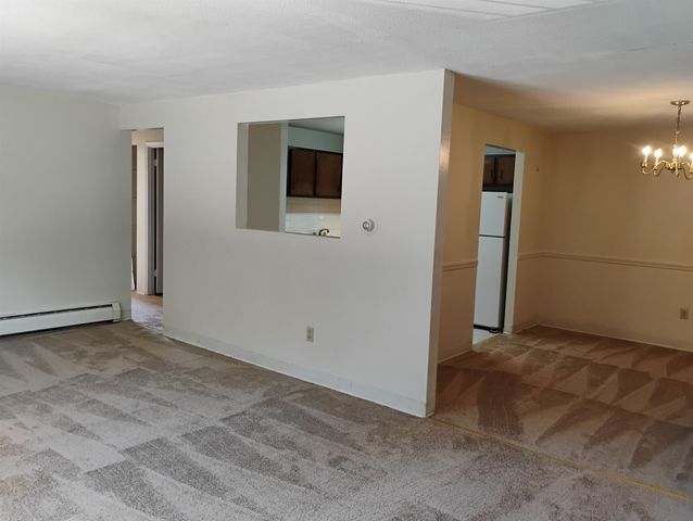 133 English Village Rd Apt 303, Manchester, NH 03102