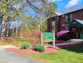 133 English Village Rd Apt 303, Manchester, NH 03102
