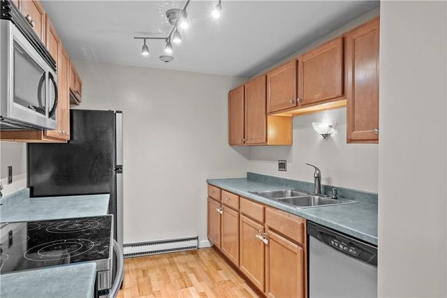 117 John Street 14, Lincoln, RI 02865