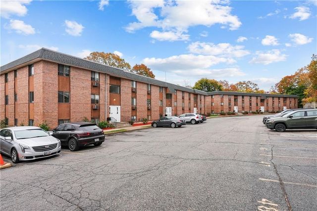 117 John Street 14, Lincoln, RI 02865