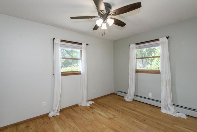 807 Meadowbrook DRIVE, West Bend, WI 53090