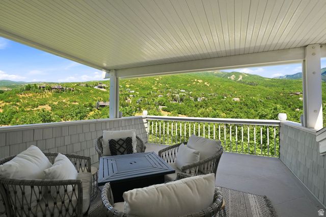 1979 S CAVE HOLLOW WAY, Bountiful, UT 84010