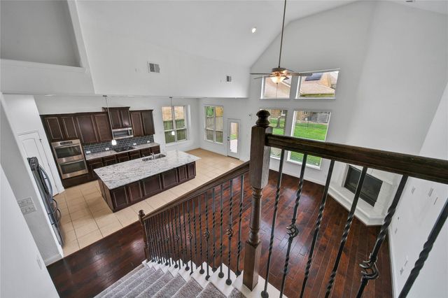 27 Waterfall Way, Tomball, TX 77375