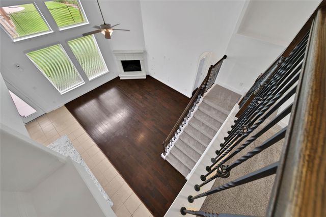 27 Waterfall Way, Tomball, TX 77375