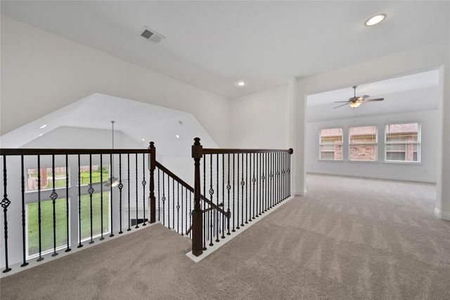 27 Waterfall Way, Tomball, TX 77375