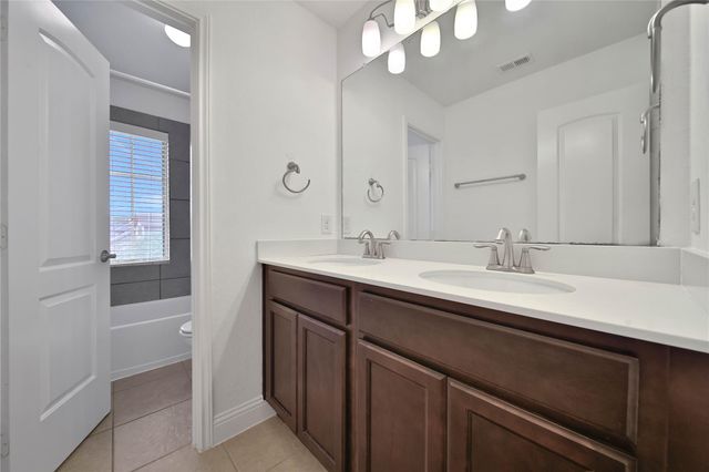 27 Waterfall Way, Tomball, TX 77375
