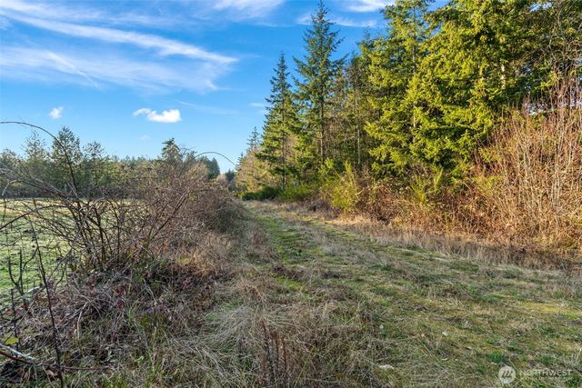 45 Whiteman Road SW, Lakebay, WA 98349
