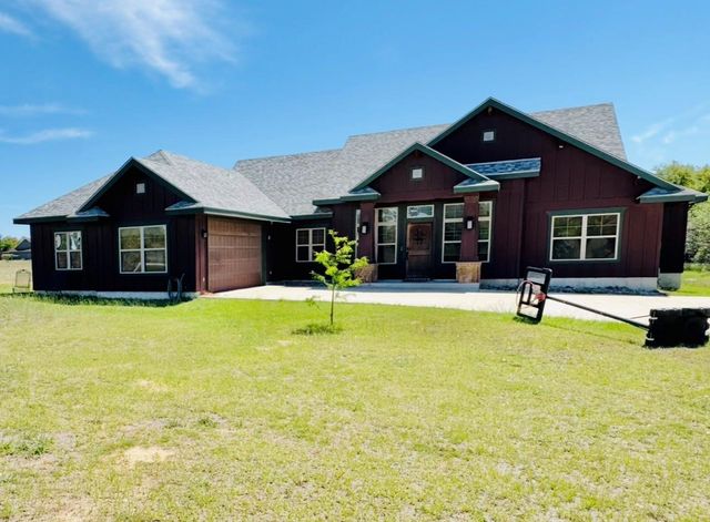 1094 Raintree LN, Elgin, TX 78621