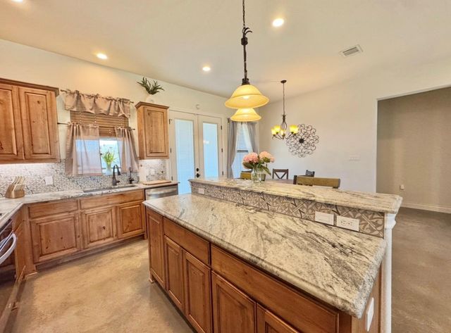 1094 Raintree LN, Elgin, TX 78621