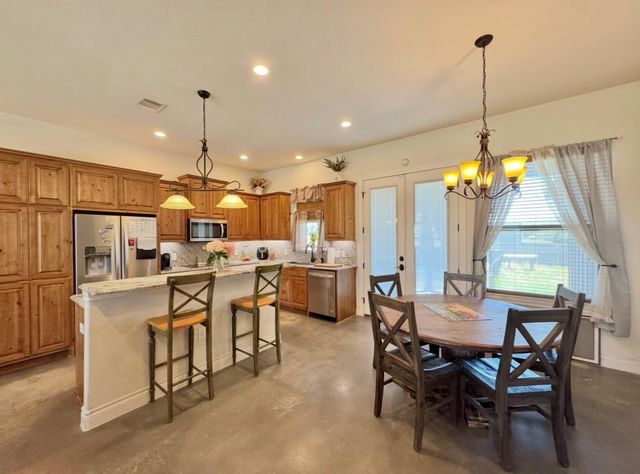 1094 Raintree LN, Elgin, TX 78621