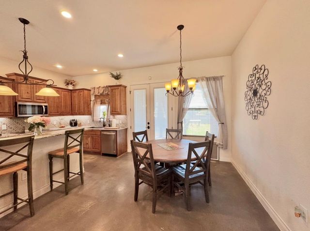 1094 Raintree LN, Elgin, TX 78621