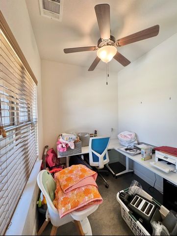 1094 Raintree LN, Elgin, TX 78621