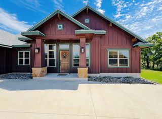 1094 Raintree LN, Elgin, TX 78621
