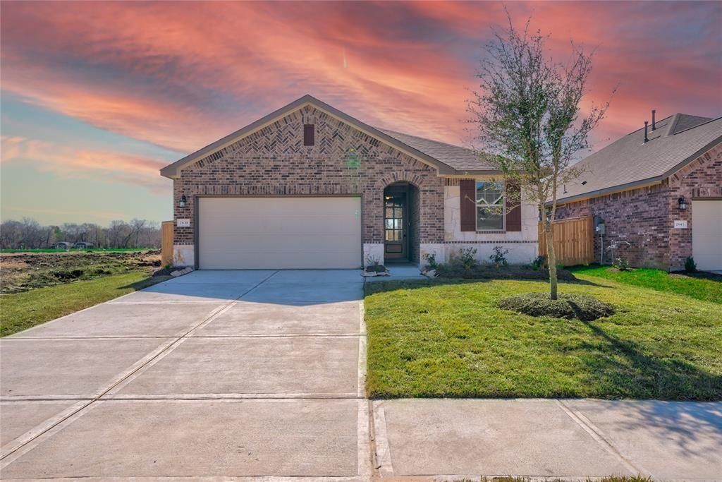 2639 Westward Hill Drive, Fresno, TX 77545