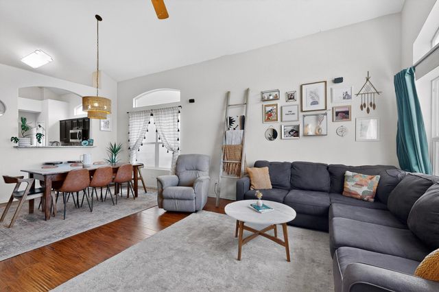 10427 Calle Hermosa Court NW, Albuquerque, NM 87114