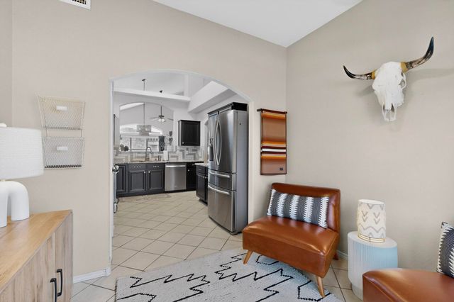 10427 Calle Hermosa Court NW, Albuquerque, NM 87114