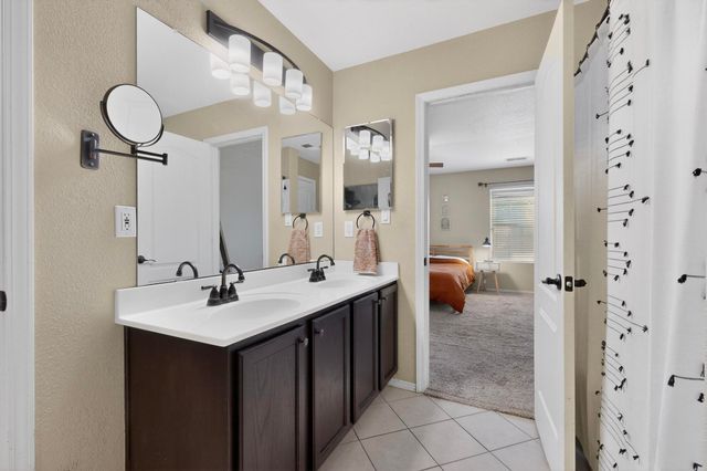 10427 Calle Hermosa Court NW, Albuquerque, NM 87114