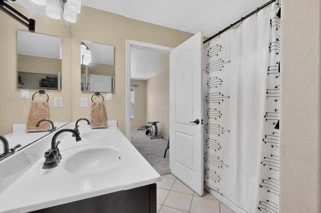 10427 Calle Hermosa Court NW, Albuquerque, NM 87114