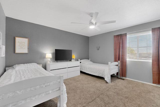 10427 Calle Hermosa Court NW, Albuquerque, NM 87114