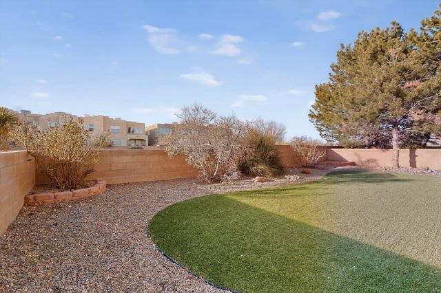 10427 Calle Hermosa Court NW, Albuquerque, NM 87114