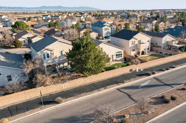 10427 Calle Hermosa Court NW, Albuquerque, NM 87114