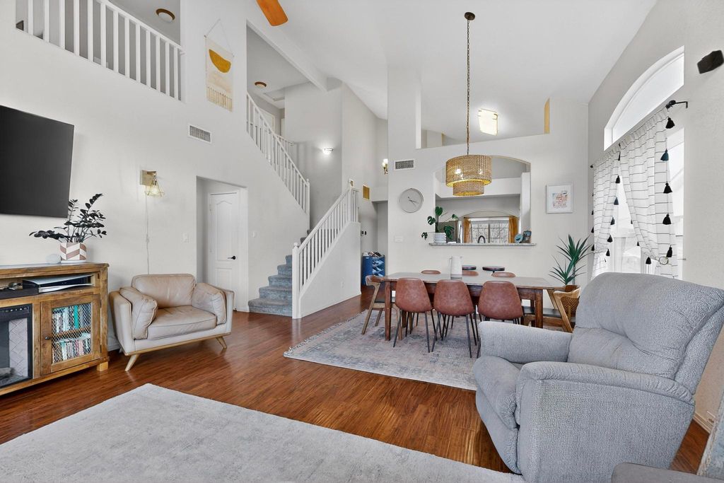 10427 Calle Hermosa Court NW, Albuquerque, NM 87114