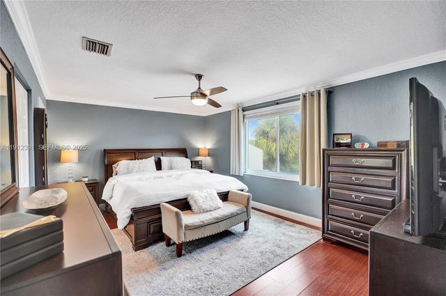 5633 NW 117th Avenue, Coral Springs, FL 33076