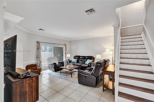 5633 NW 117th Avenue, Coral Springs, FL 33076