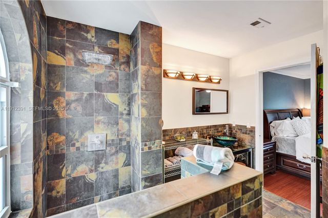 5633 NW 117th Avenue, Coral Springs, FL 33076