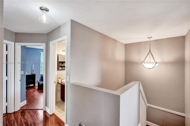 5633 NW 117th Avenue, Coral Springs, FL 33076