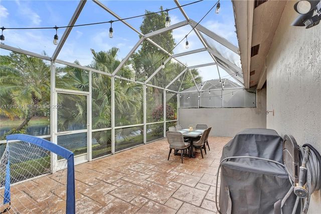 5633 NW 117th Avenue, Coral Springs, FL 33076