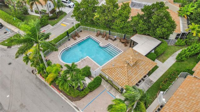 5633 NW 117th Avenue, Coral Springs, FL 33076