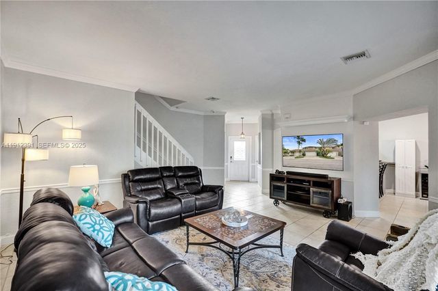 5633 NW 117th Avenue, Coral Springs, FL 33076