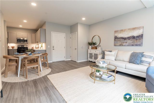 948 North Front Street B3, Allentown City, PA 18102