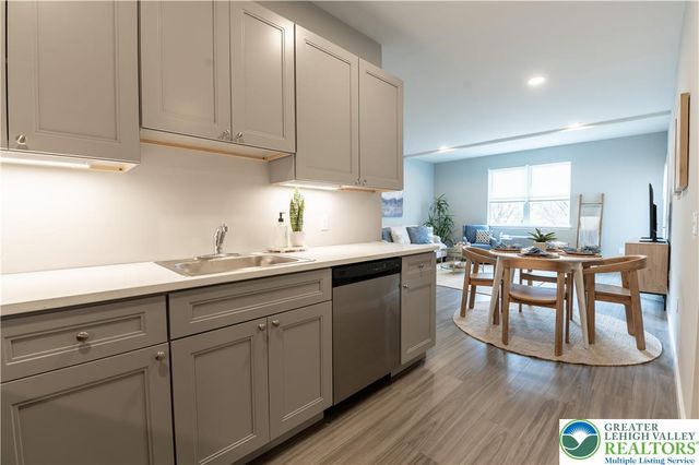 948 North Front Street B3, Allentown City, PA 18102