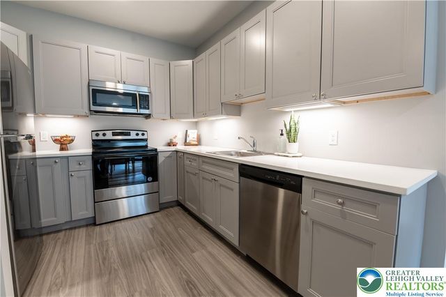 948 North Front Street B3, Allentown City, PA 18102