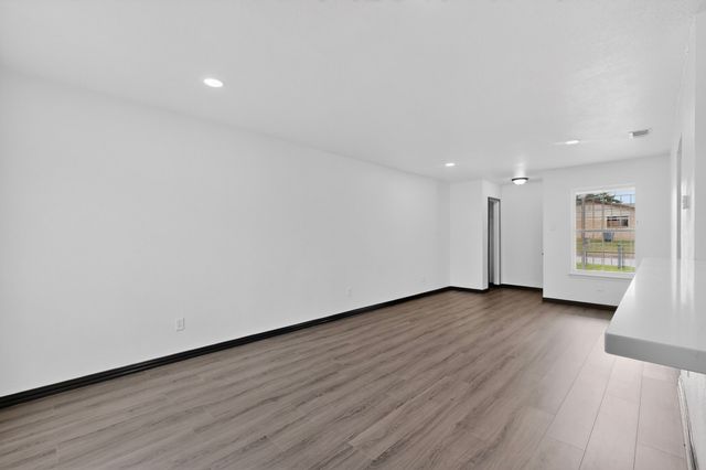 301 Stoneport Drive, Dallas, TX 75217