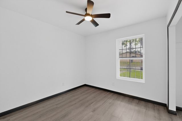 301 Stoneport Drive, Dallas, TX 75217